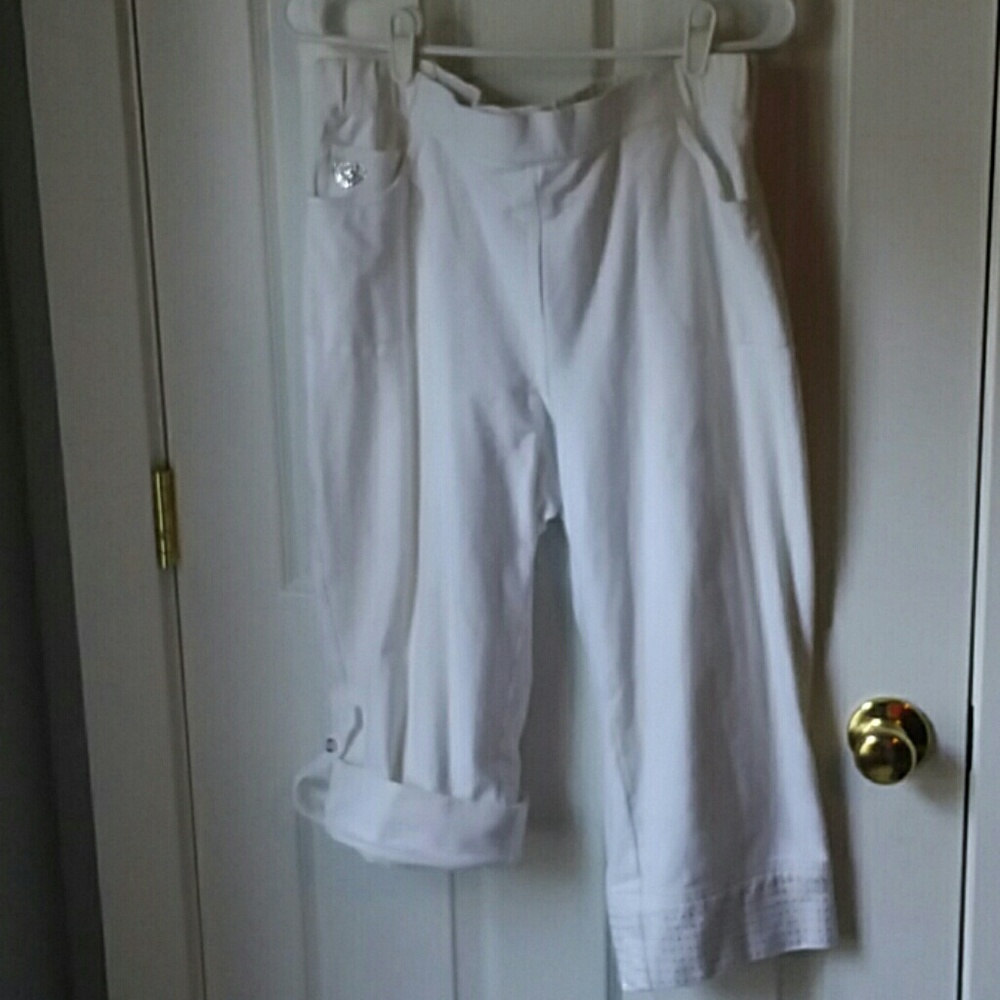 Cropped pants